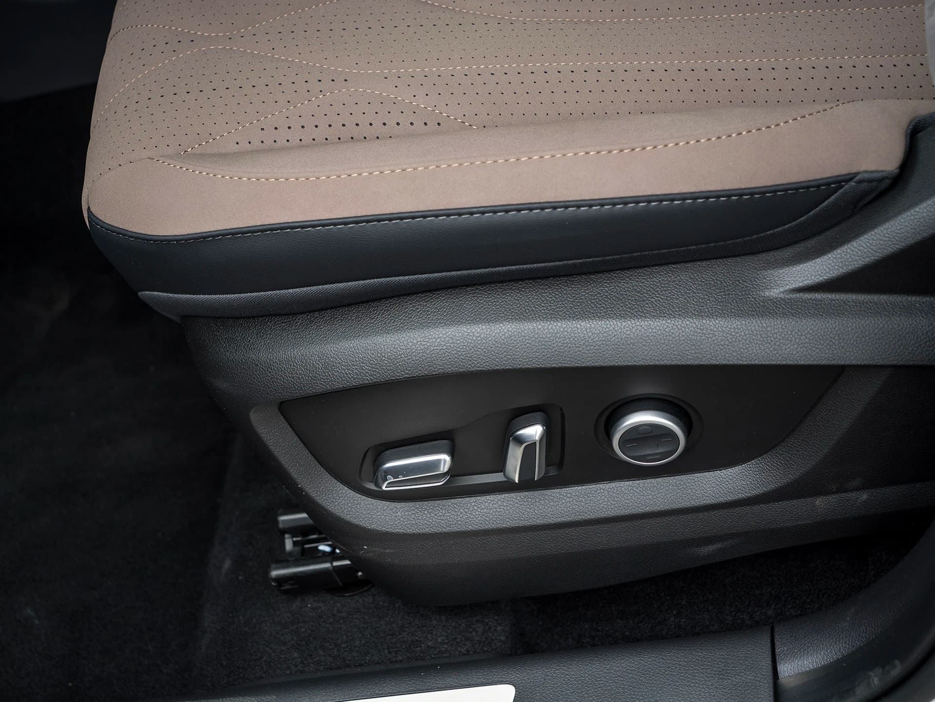 Chery Tiggo 8 Pro 28